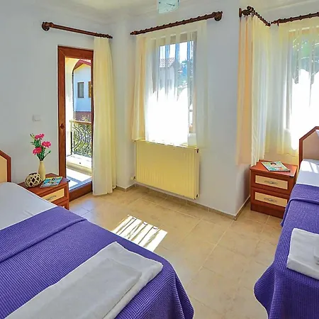 Sleeps 7 Air Con Wifi